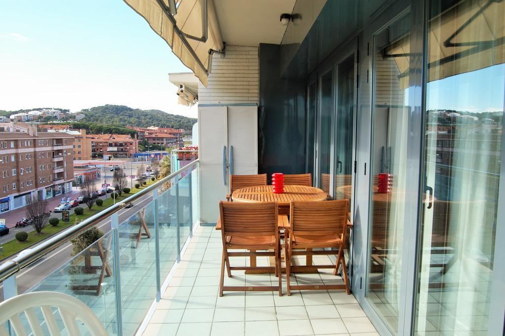 Ainara Garden Family Apartment *