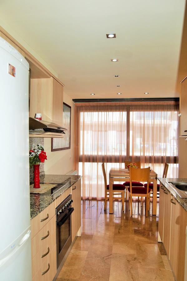 Ainara Garden Family Apartment *